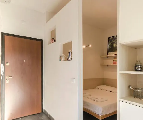 Realkasa Station Flat בולוניה