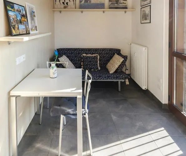 Realkasa Station Flat דירה בולוניה