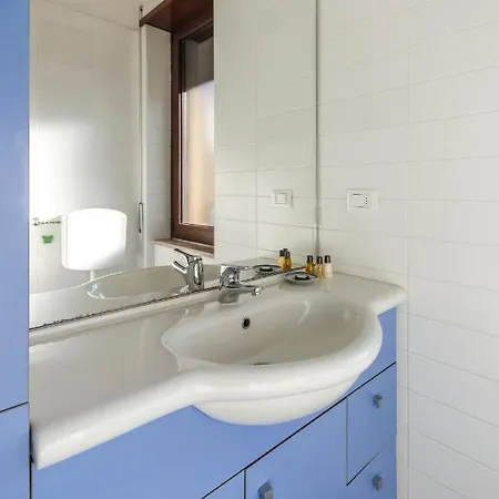 Realkasa Station Flat Apartment *